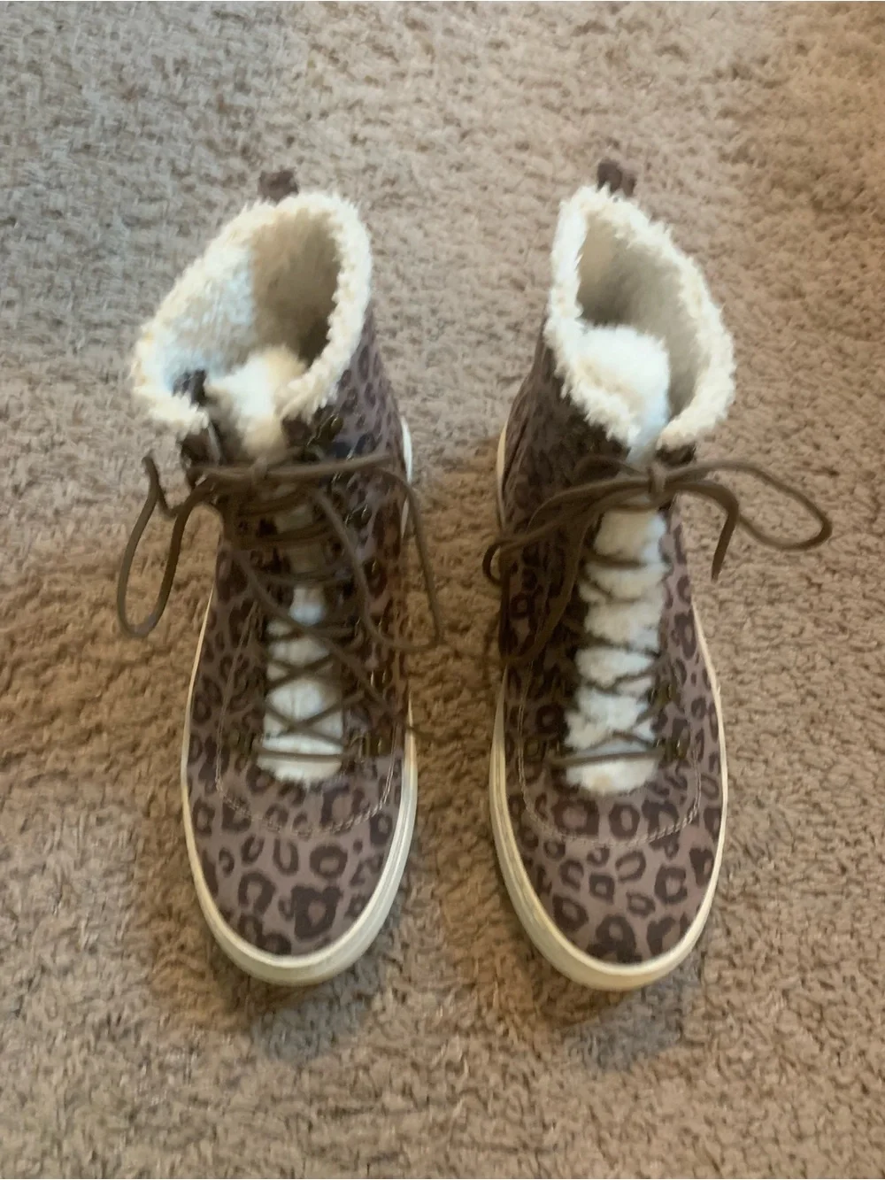 New Billabong Take a Hike Boots Animal Cheetah Print Size 9